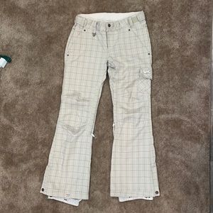 ADORABLE Roxy snowboard pants 🏂 plaid sparkle pattern ✨